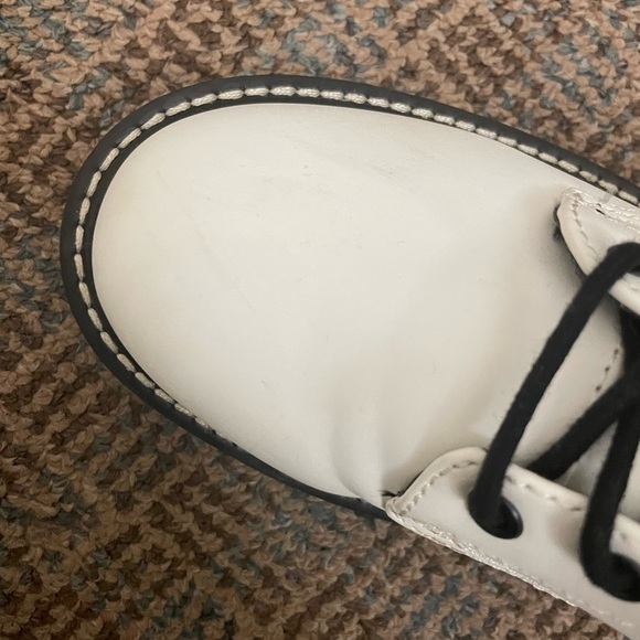 Madden Girl Carra off white Combat boots size 7M - Picture 10 of 13
